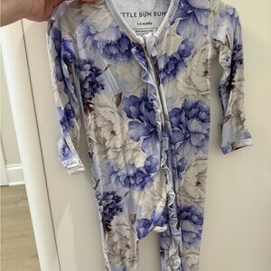 Little Bum Bum Floral Footie Jumpsuit in Lavender White